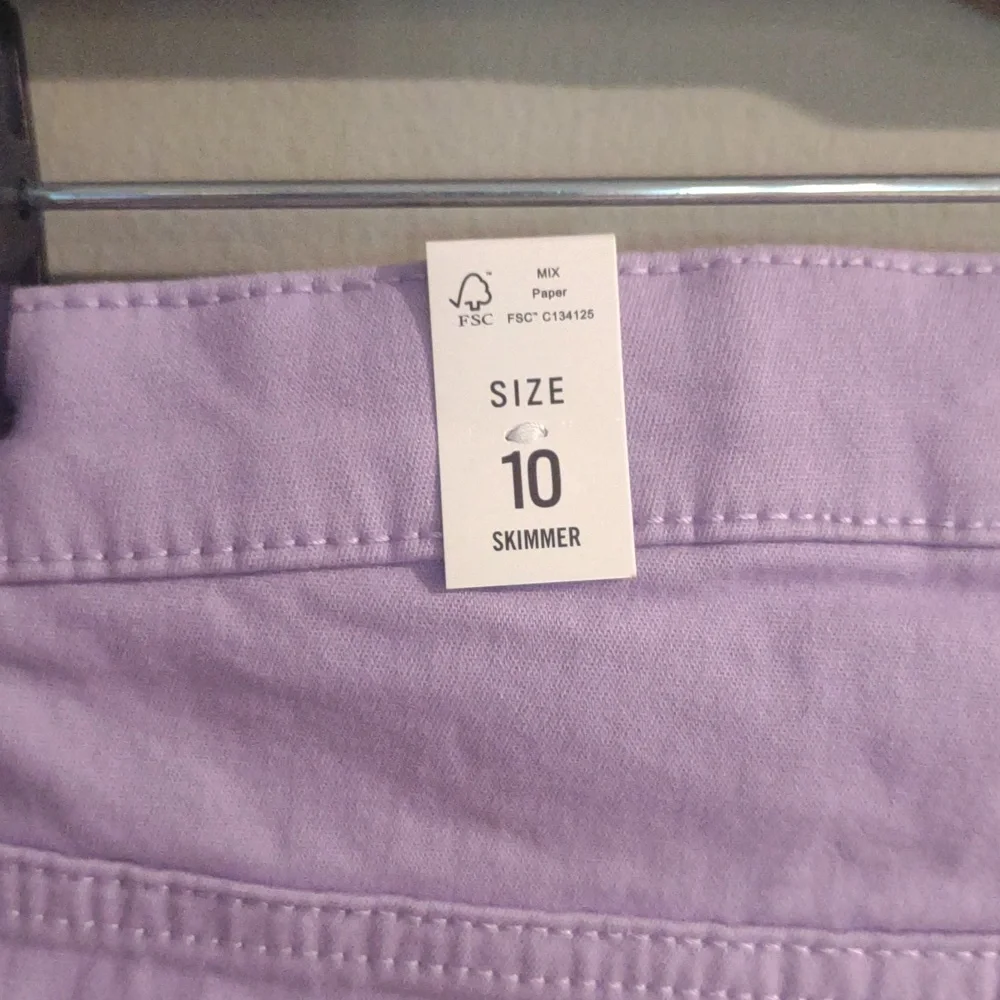 NWT The Children's Place Light‎ Purple Girls 10 Bermudas